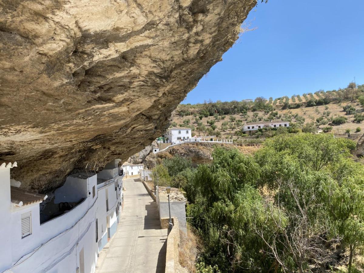 Casa Entre Rocas Setenil Setenil De Las Bodegas Exterior photo